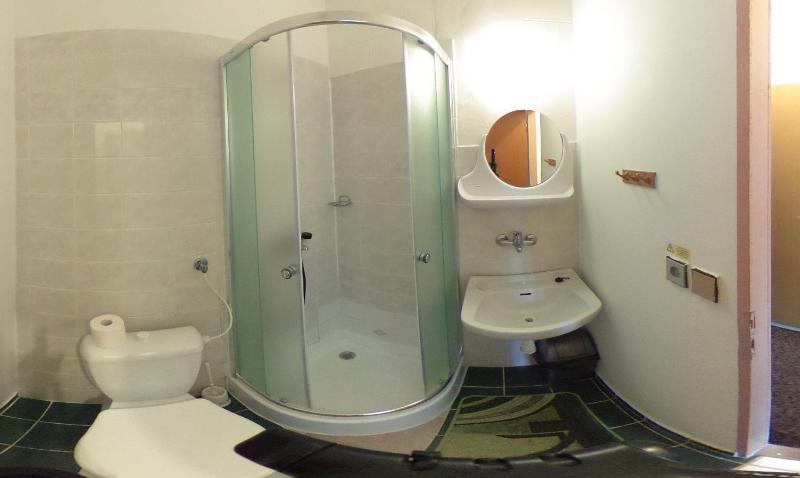 Double or Twin Room image 4