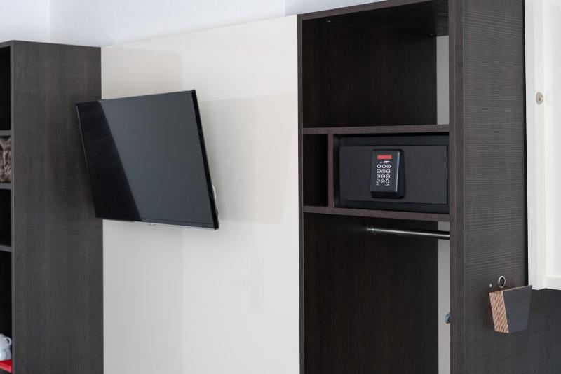 Single Room with Air Conditioning image 4
