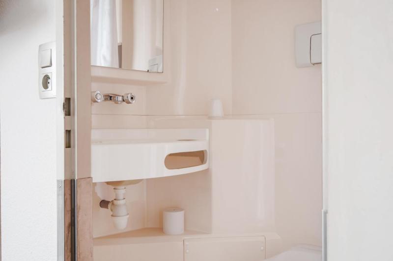 Double Room image 2
