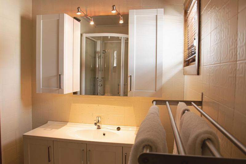 Three-Bedroom Chalet image 3