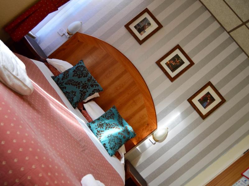 Standard Double Room image 1