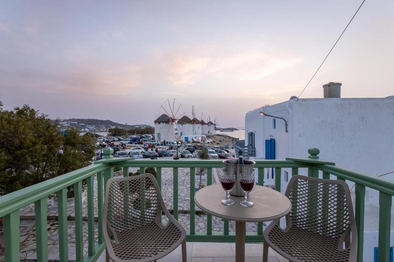 Mylos Suites - image 13