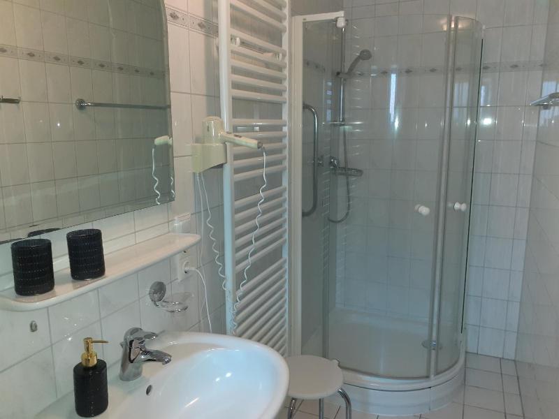 Double Room image 2
