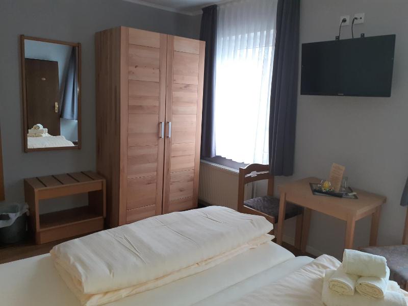 Weinhaus Hotel - image 13