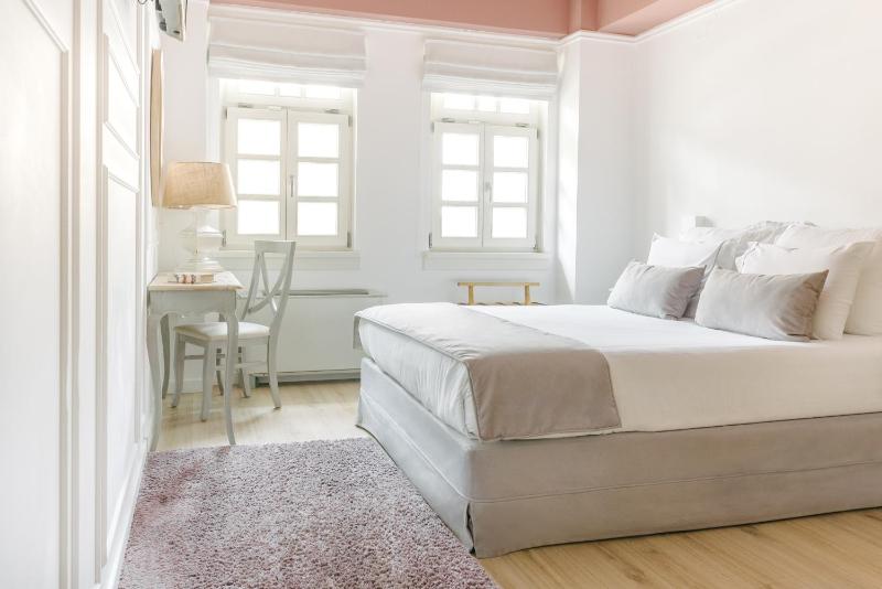 Double Room image 1