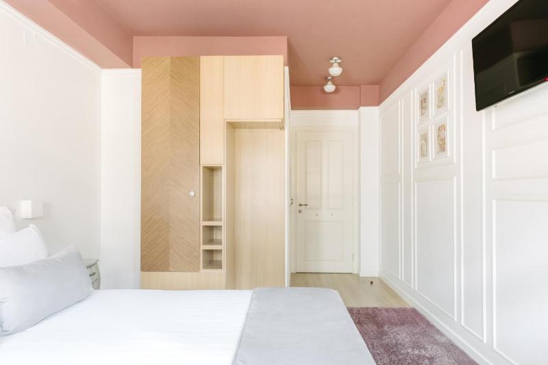 Double Room image 4