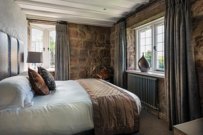 Double Room with Garden View image 4