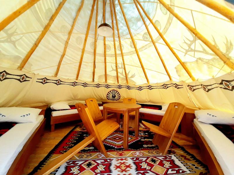 El Paso City Zlatibor - Unique Wooden Cottages Treehouse Wild West Rooms accommodation 1-6 people - image 15