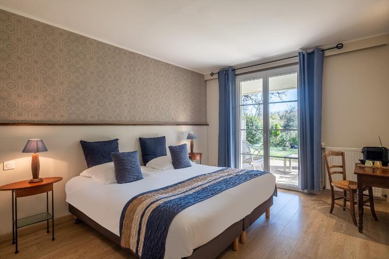 Double or Twin Room with Terrace image 1