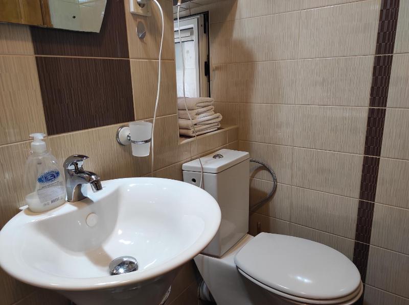 Triple Room with Balcony and Sea View image 2