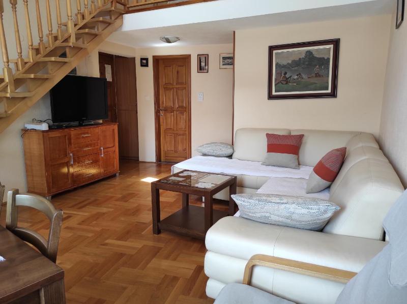 Deluxe Apartment image 3