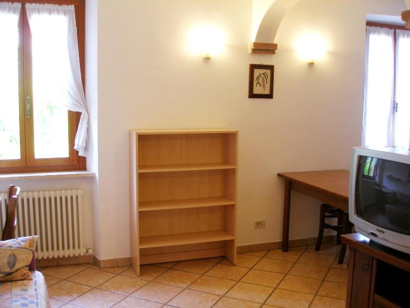 One-Bedroom Apartment image 3