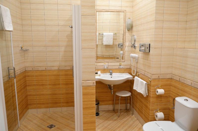 Double or Twin Room with Balcony image 1