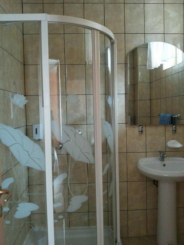Double or Twin Room image 2