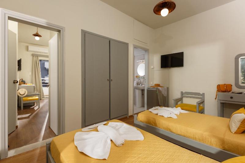 Triple Room image 2