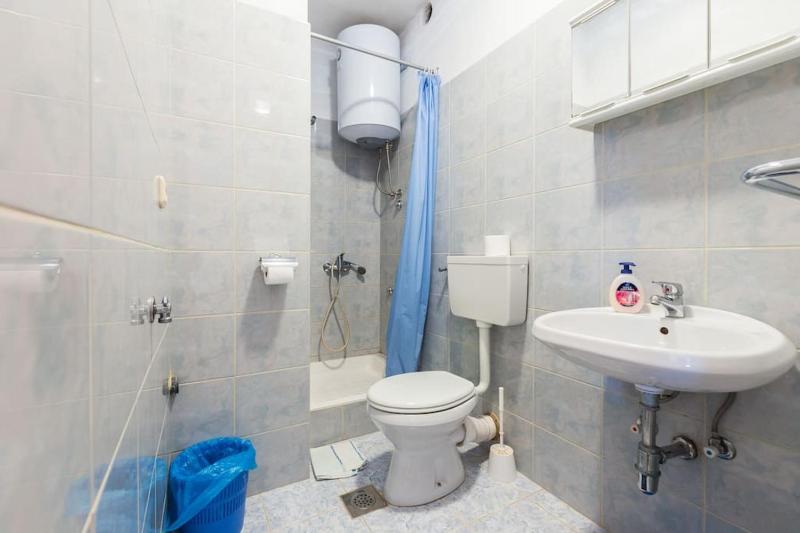Double or Twin Room with Balcony image 2