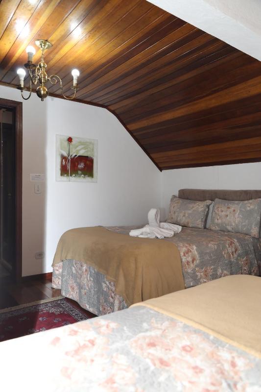 Triple Room with Private Bathroom image 2