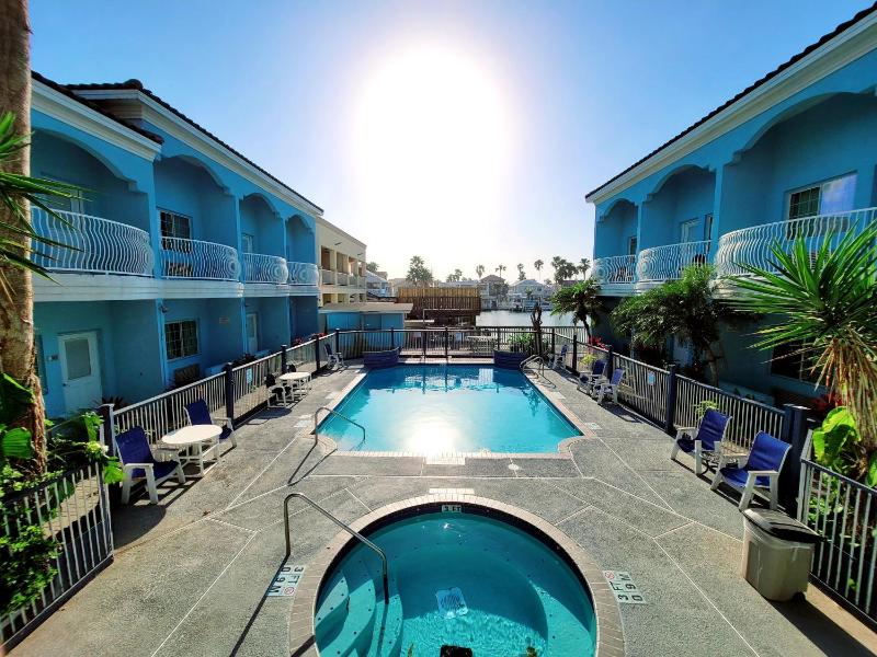 Casa Bella Hotel and Suites - image 34