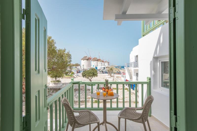 Mylos Suites - image 3