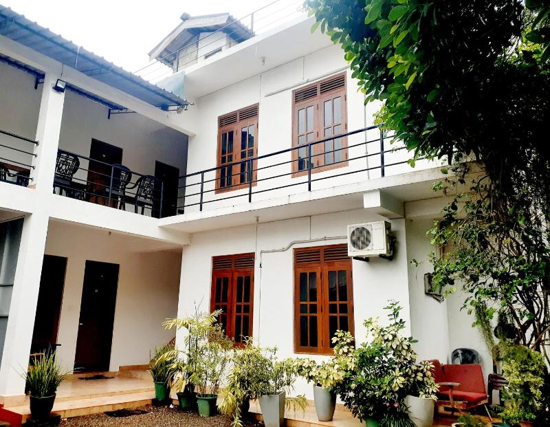 Emarald Holiday Homes - image 1