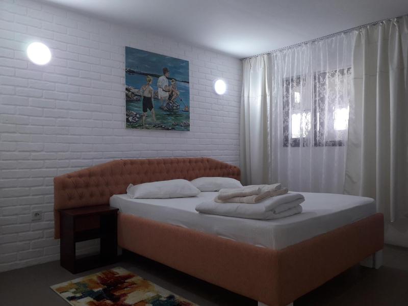 Deluxe Triple Room image 4