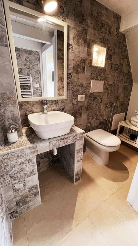 Studio - Separate Building image 1