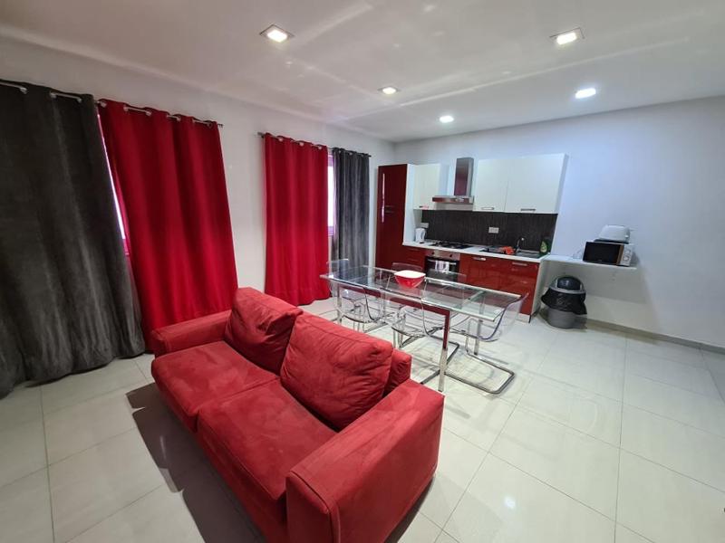 St Julians Central 2 Bedroom Apartment - image 8