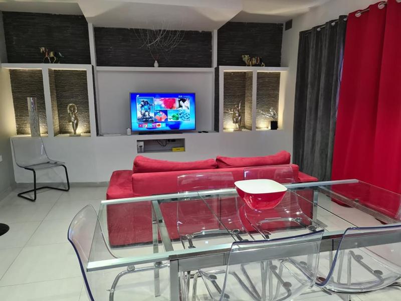 St Julians Central 2 Bedroom Apartment - image 6