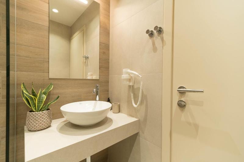 ANTEL Suites & Apartments - image 18