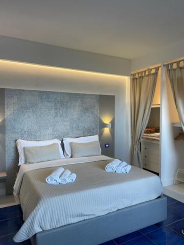 Suite with Sea View image 4