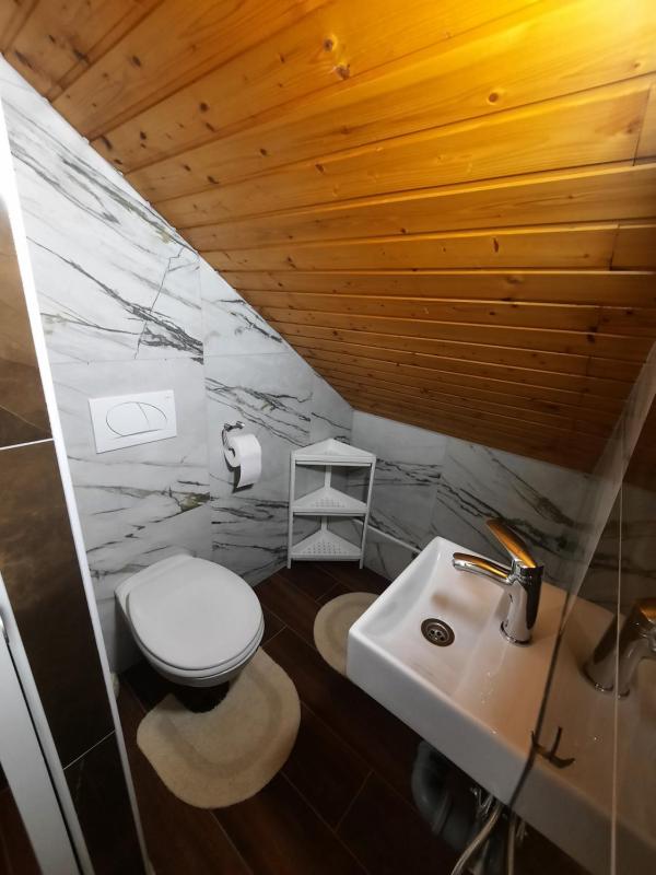 Double Room with Extra Bed image 2