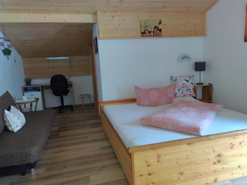 Apartment with Mountain View image 1
