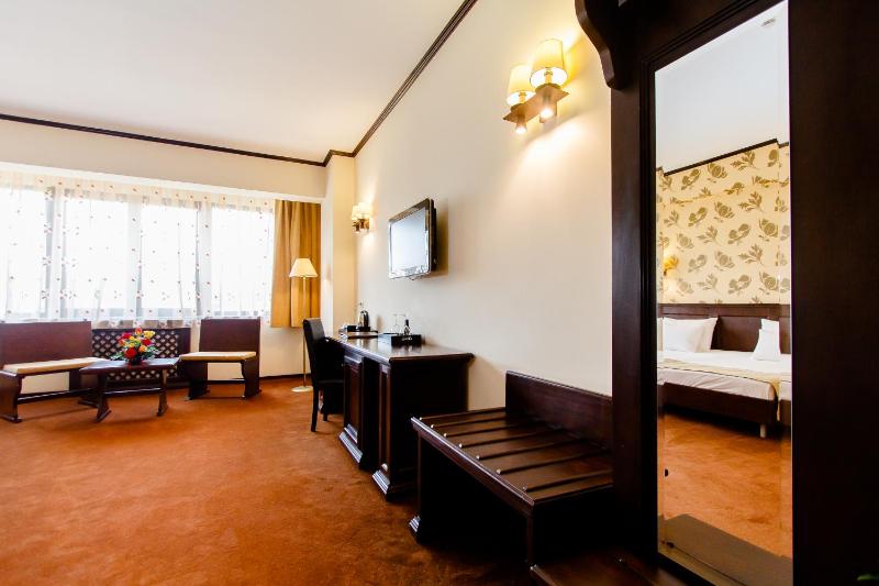 Executive Triple Room image 2