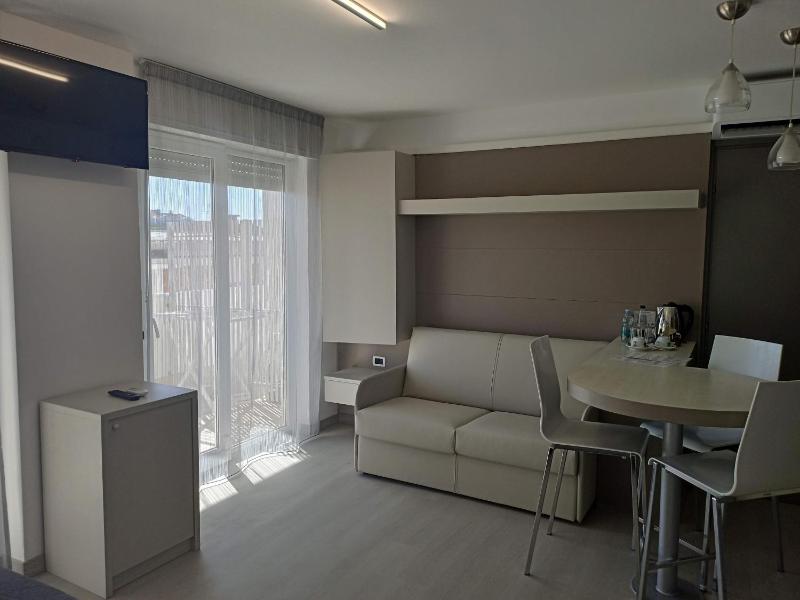 Superior Double Room image 4