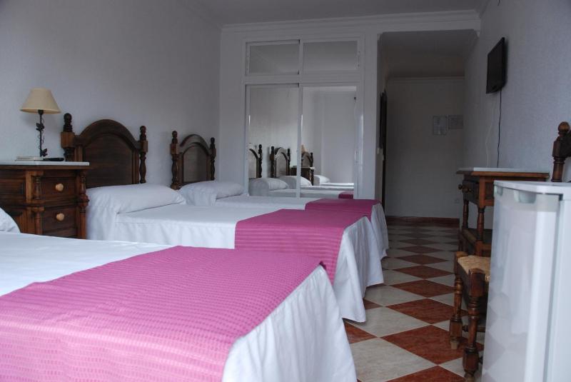 Triple Room image 1