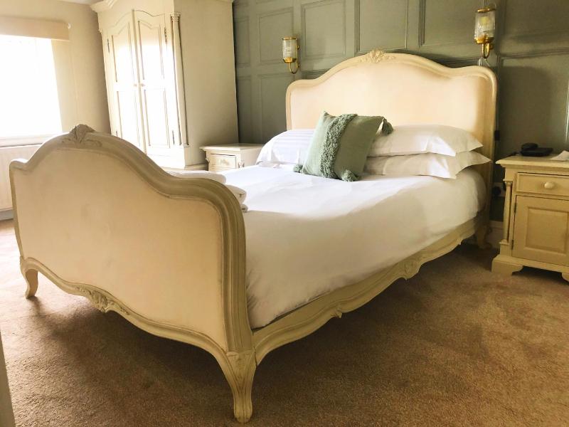 Superior Double Room image 1