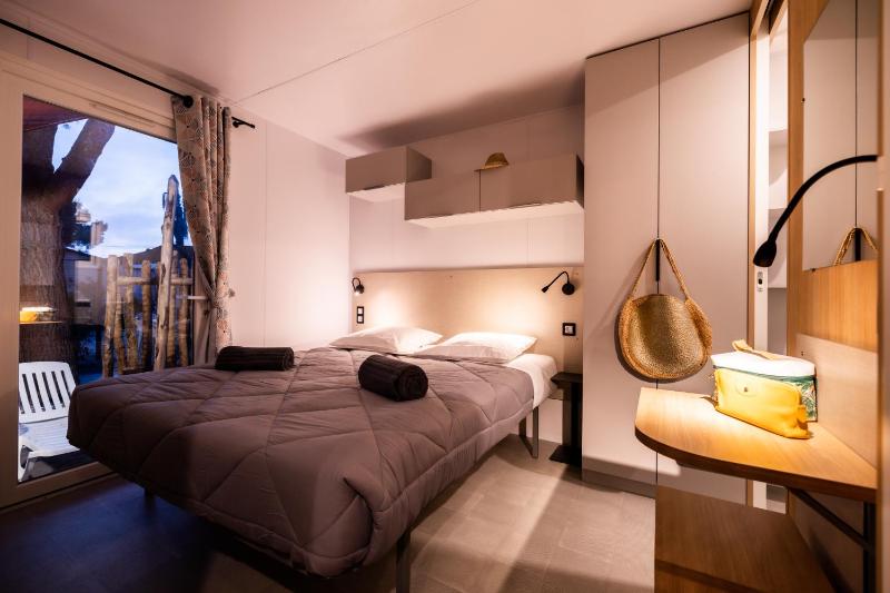 Mobile Home image 4