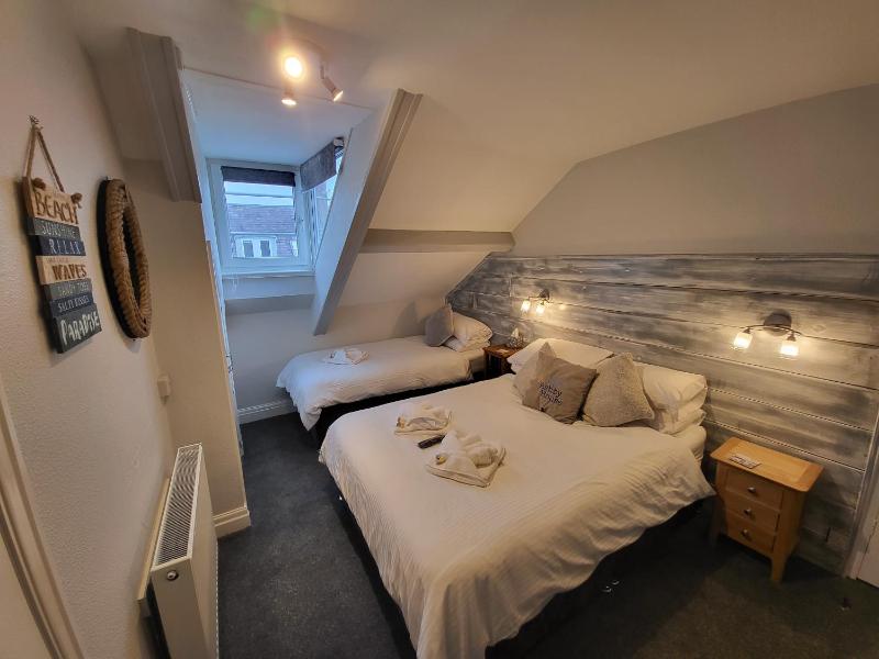 Double Room image 1