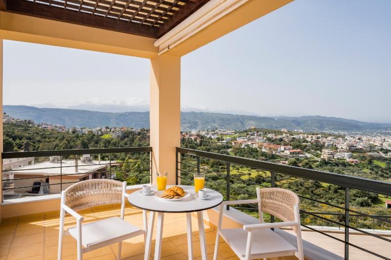 Villa City View - Heated Pool & Gym & Sauna - Majestic views - 5 min drive from center - image 35
