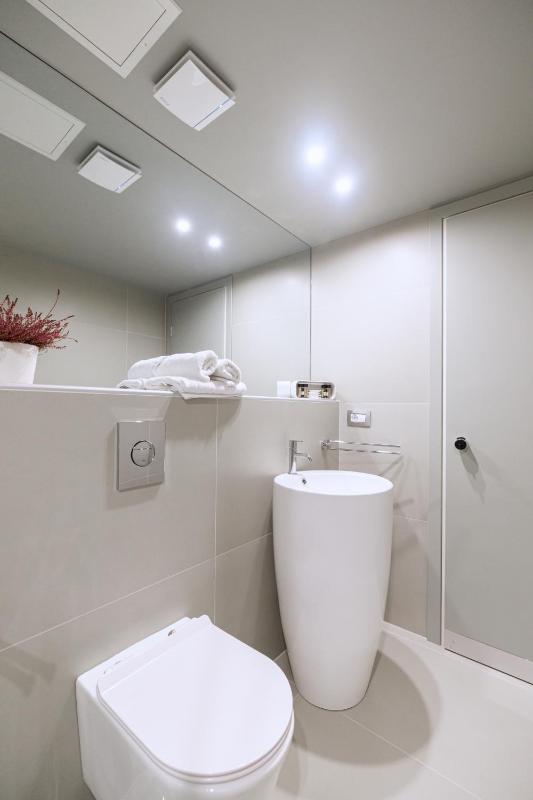 Double Room with Garden View image 4