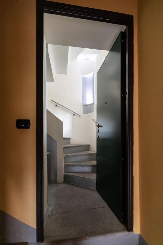 One-Bedroom Apartment image 1