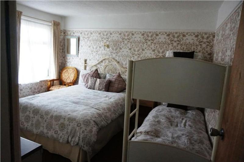 Dunromin Hotel - image 13