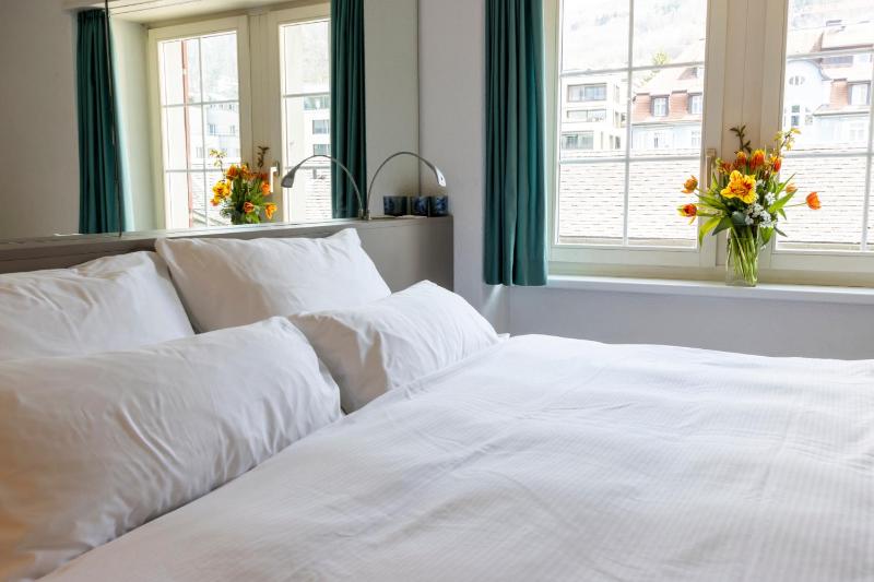 Studio Apartment image 3
