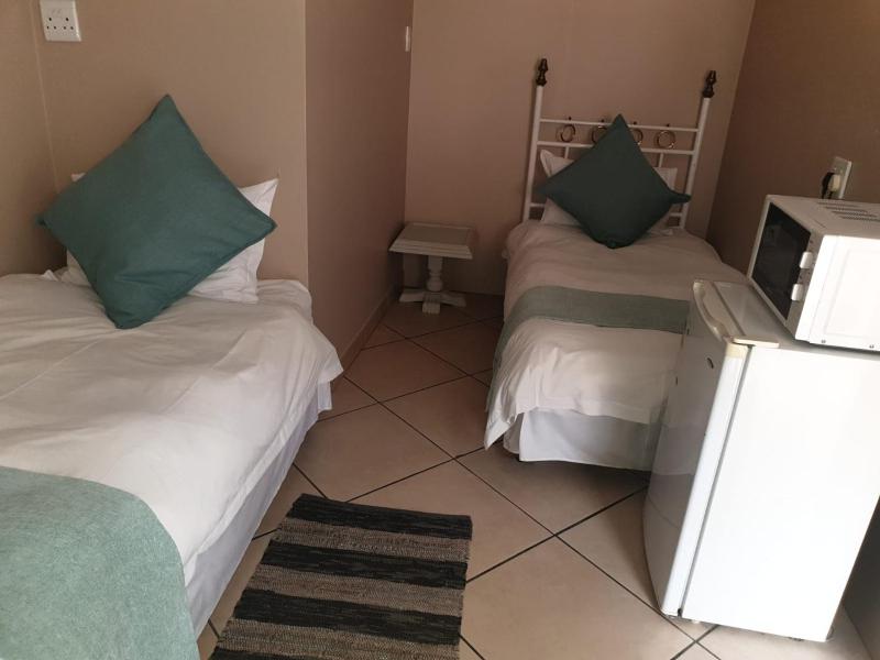 Tsessebe Guesthouse - image 11