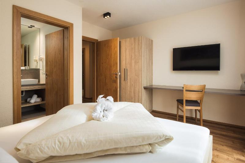 Two-Bedroom Apartment image 4