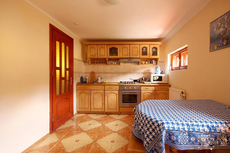 Deluxe Double Room with Balcony image 2