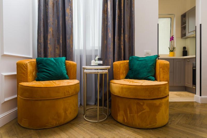 Bucharest Central Apartment Inter - image 12
