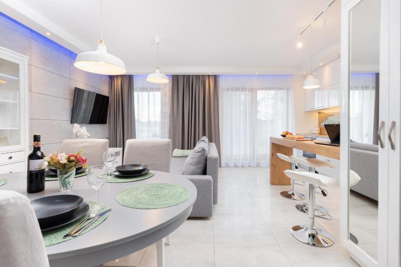 Batorego 7 Gdynia Premium Apartments with Parking by Noclegi Renters - image 7