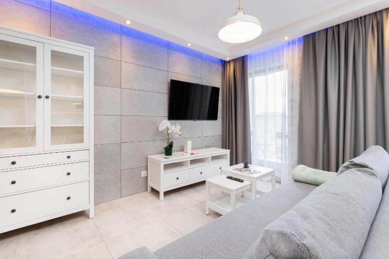 Batorego 7 Gdynia Premium Apartments with Parking by Noclegi Renters - image 26