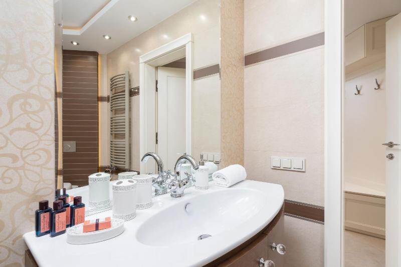 Apartament Lux Rezydencja Tatry by Renters Prestige - image 22